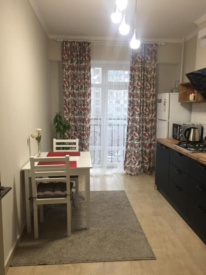 בישקק Apart Plus 5 מראה חיצוני תמונה